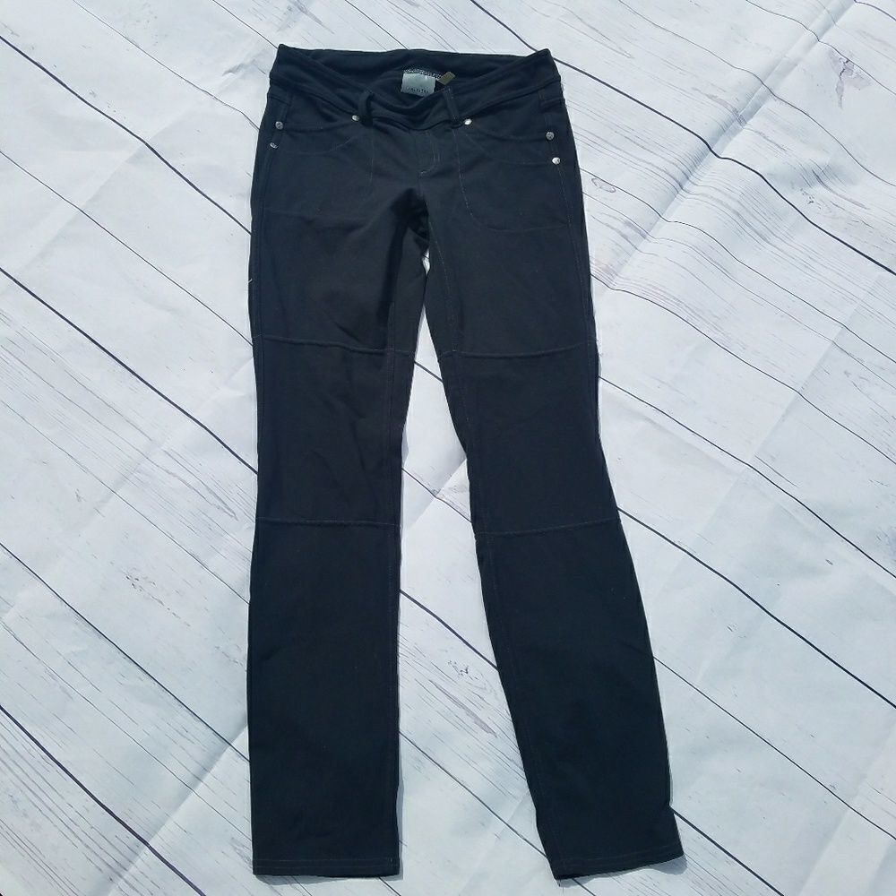 Athleta Bettona style black pants 